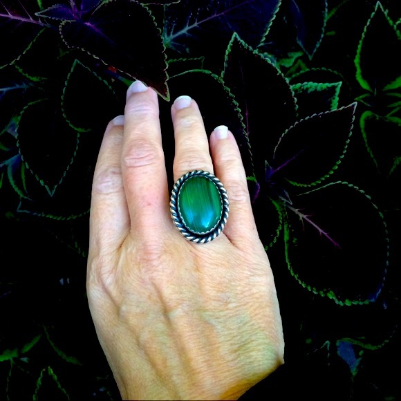 SIGNED Vintage Malachite & Sterling Ring Size 7 - Picture 1 of 5
